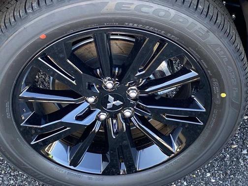 2026 Mitsubishi Eclipse Cross LE