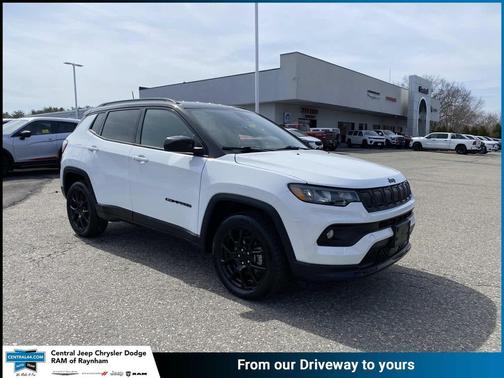 Bright White Clearcoat 2022 Jeep Compass Latitude