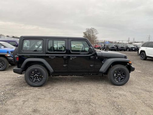 Black Clearcoat 2026 Jeep Wrangler Sport