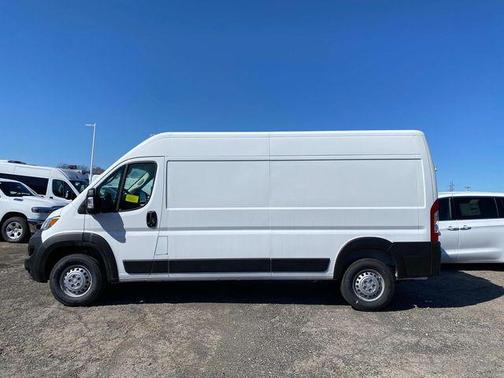 2025 RAM ProMaster 2500 Tradesman