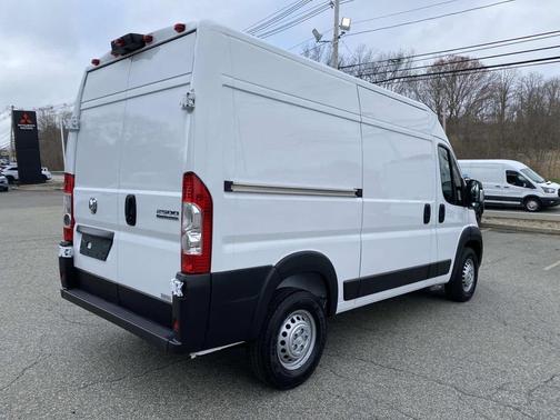 Bright White Clearcoat 2025 RAM ProMaster 2500 Tradesman