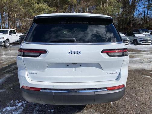 2025 Jeep Grand Cherokee L Laredo