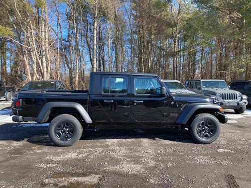 2025 Jeep Gladiator Sport