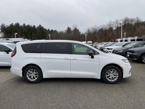 2026 Chrysler Pacifica L