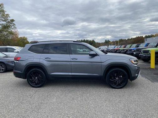 2022 Volkswagen Atlas 3.6L SE w/Technology