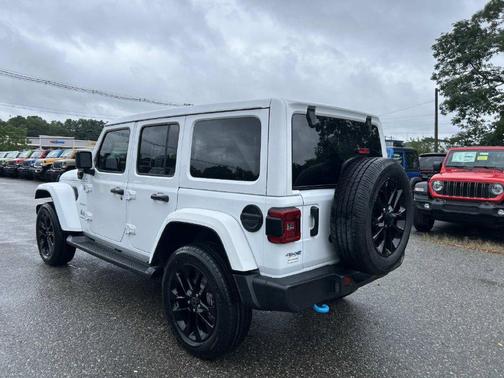 Bright White Clearcoat 2024 Jeep Wrangler 4xe Sahara