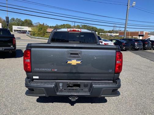 2017 Chevrolet Colorado LT