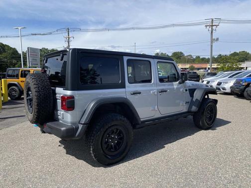 Silver Zynith Clearcoat 2023 Jeep Wrangler 4xe Rubicon 20th Anniversary