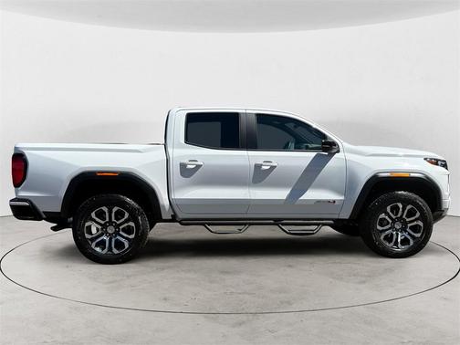 2024 GMC Canyon Base