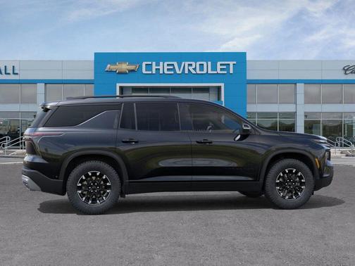 Mosaic Black Metallic 2026 Chevrolet Traverse AWD Z71