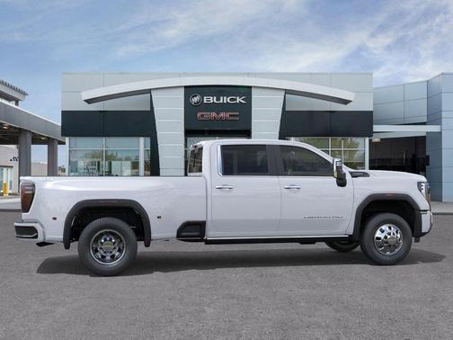 2026 GMC Sierra 3500 Denali