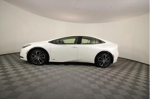 2023 Toyota Prius XLE