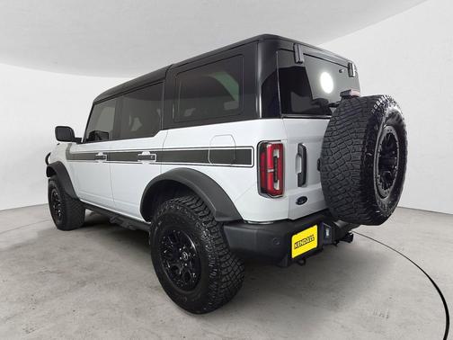 Oxford White 2024 Ford Bronco Wildtrak