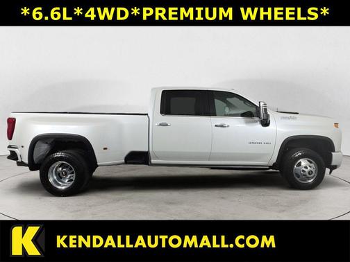 Iridescent Pearl Tricoat 2022 Chevrolet Silverado 3500 High Country