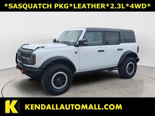 Oxford White 2023 Ford Bronco Badlands