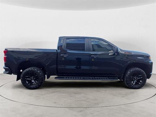 2022 Chevrolet Silverado 1500 Custom Trail Boss