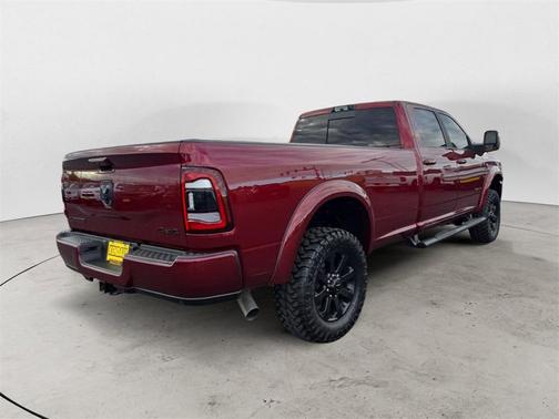 2024 RAM 3500 Laramie Crew Cab 4x4 8' Box