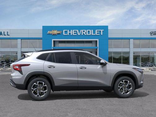 Sterling Gray Metallic 2026 Chevrolet Trax LT