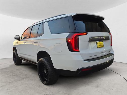 2023 GMC Yukon 4WD AT4