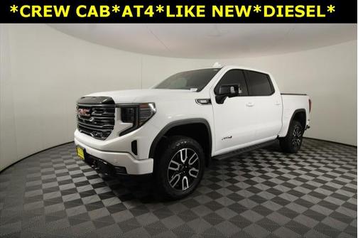 2025 GMC Sierra 1500 AT4