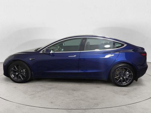 Blue 2018 Tesla Model 3 Long Range