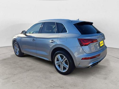 Florett Silver Metallic 2021 Audi Q5 Premium Plus 55 TFSI e quattro S tronic