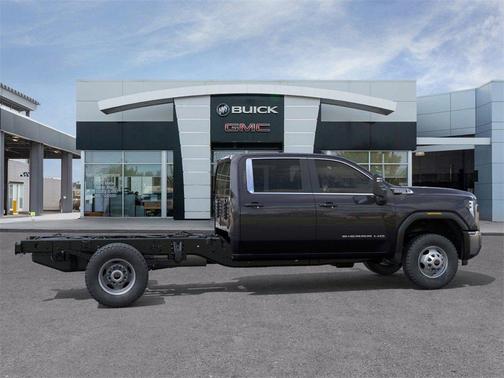 2025 GMC Sierra 3500 Base