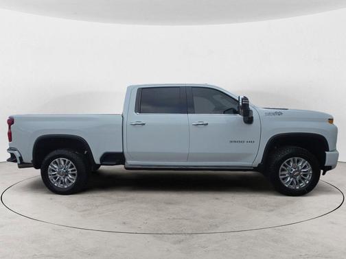 2022 Chevrolet Silverado 3500 High Country