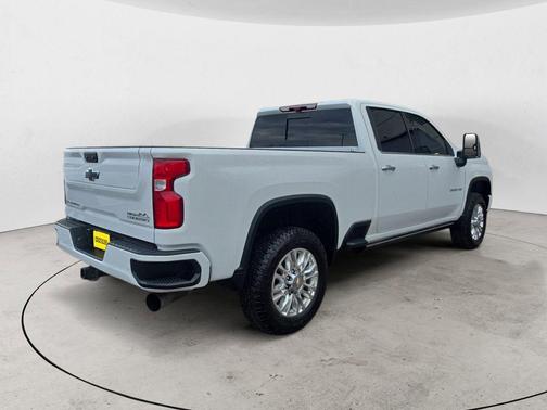 2022 Chevrolet Silverado 3500 High Country