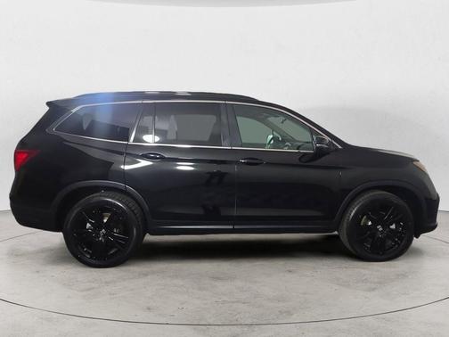 Crystal Black Pearl 2021 Honda Pilot AWD Special Edition