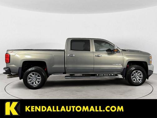 Pepperdust Metallic 2017 Chevrolet Silverado 3500 LTZ