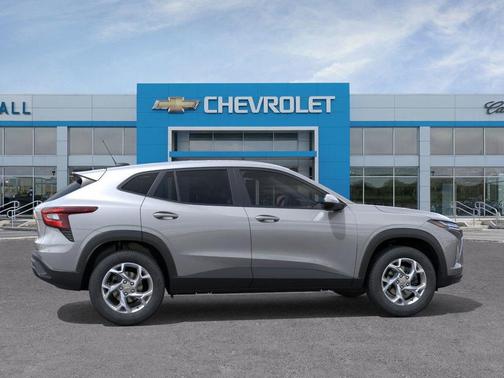 Sterling Gray Metallic 2026 Chevrolet Trax LS