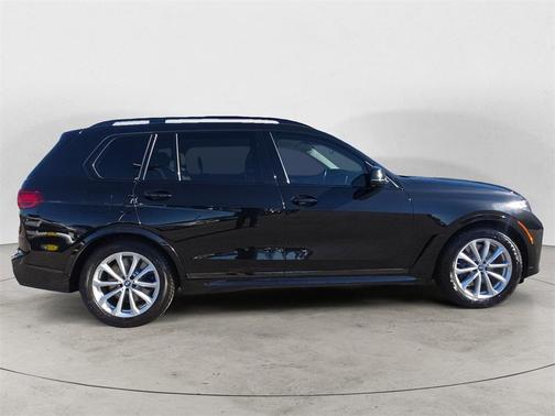 2020 BMW X7 M50i