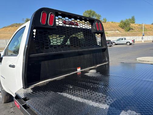 2025 Chevrolet Silverado 3500 WT