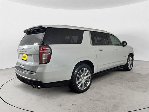 2023 Chevrolet Suburban 4WD High Country
