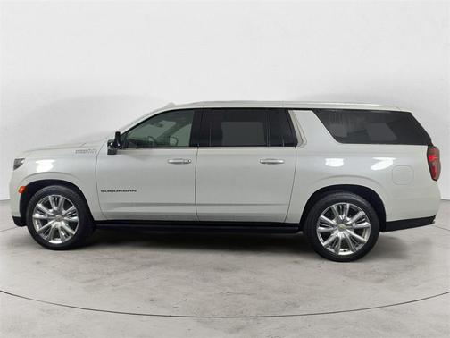 2023 Chevrolet Suburban 4WD High Country