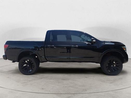 Super Black 2021 Nissan Titan PRO-4X
