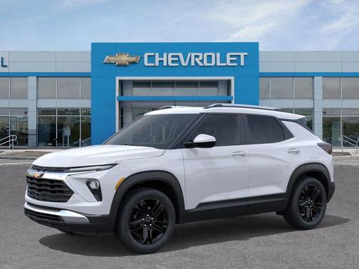 Summit White 2026 Chevrolet Trailblazer LT