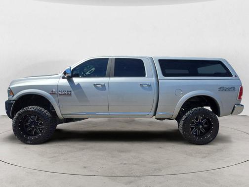 Bright Silver Metallic Clearcoat 2017 RAM 2500 Laramie Crew Cab 4x4 6'4' Box