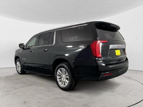 2023 GMC Yukon XL SLE