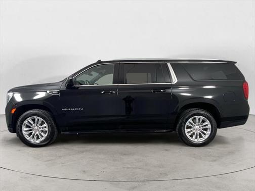 2023 GMC Yukon XL SLE