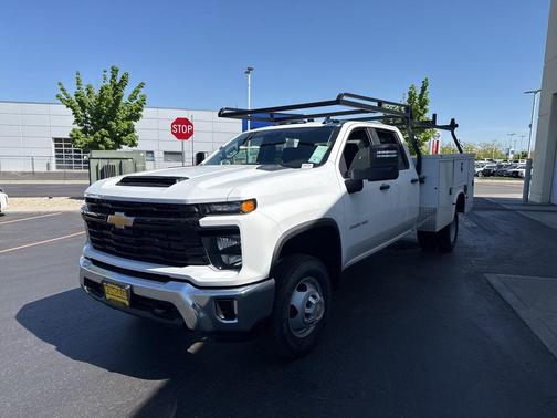 Summit White 2026 Chevrolet Silverado 3500 WT