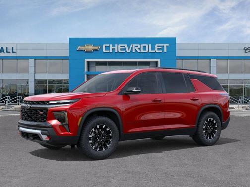 Radiant Red Tintcoat 2026 Chevrolet Traverse AWD Z71