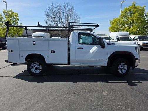 2024 GMC Sierra 2500 Base