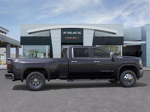 2026 GMC Sierra 3500 SLT
