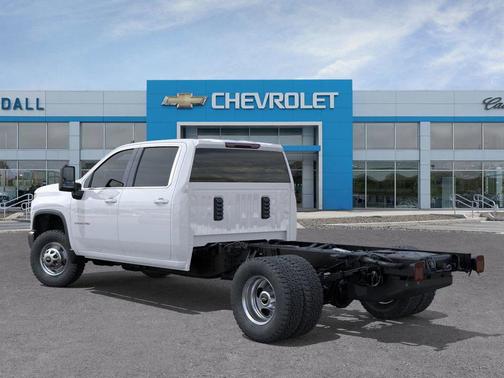 Summit White 2026 Chevrolet Silverado 3500 WT