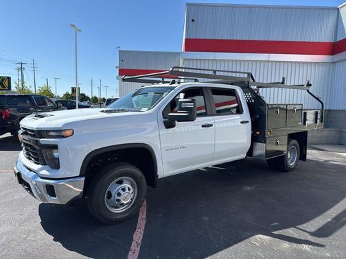 Summit White 2026 Chevrolet Silverado 3500 WT