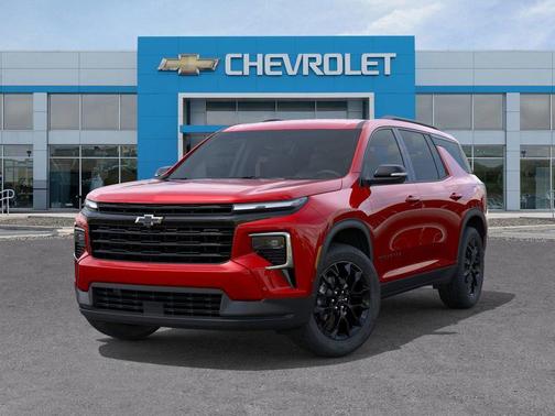 Radiant Red Tintcoat 2026 Chevrolet Traverse LT