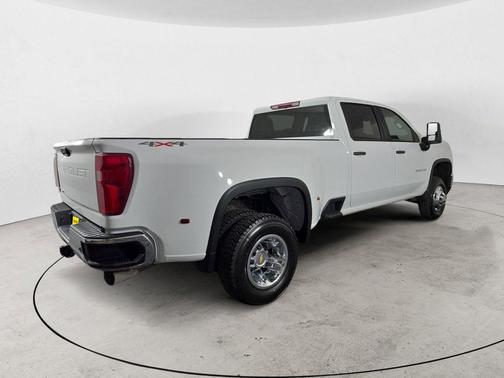 2024 Chevrolet Silverado 3500 WT