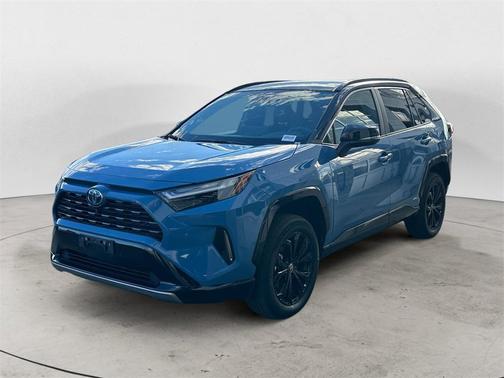 2023 Toyota RAV4 Hybrid SE